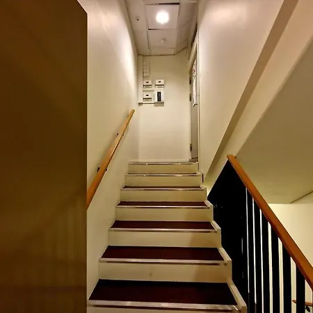 Apartment 18th Flr Gem Views & Luxury *