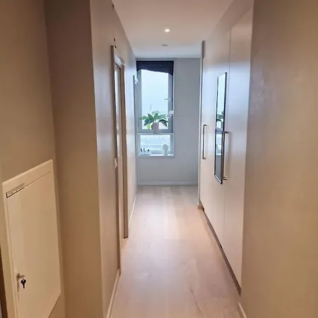 18th Flr Gem Views & Luxury *