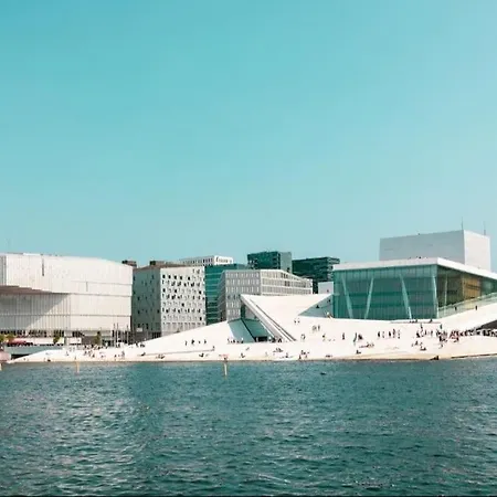 18th Flr Gem Views & Luxury *