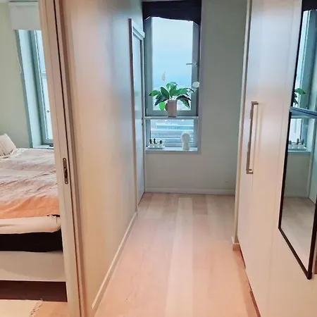 18th Flr Gem Views & Luxury *